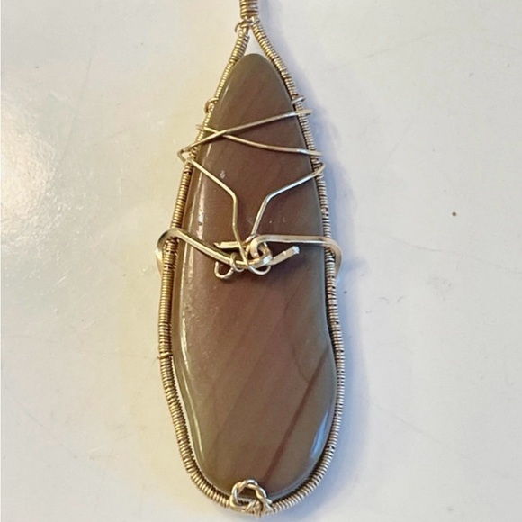Natural Agate Stone Pendant In Gold Filled Wire 3” Long 1" Wide - Picture 2 of 11
